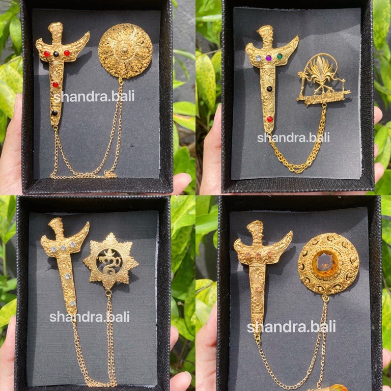 KODE Q15H Bros  Pin Pengantin Pria Formal Alpaka Lapis Emas Keris Barong Safari Bali