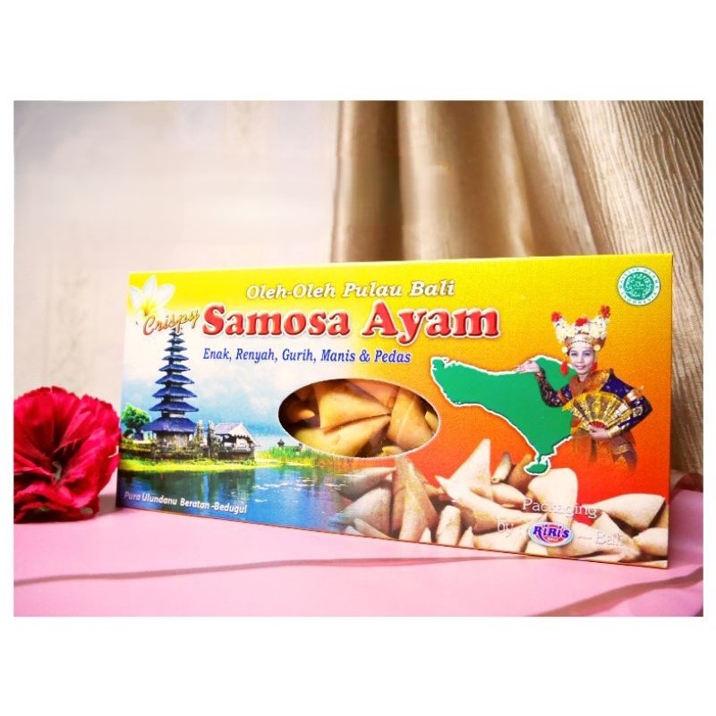 

Crispy Samosa Ayam Riris Oleh Oleh Bali 90gr