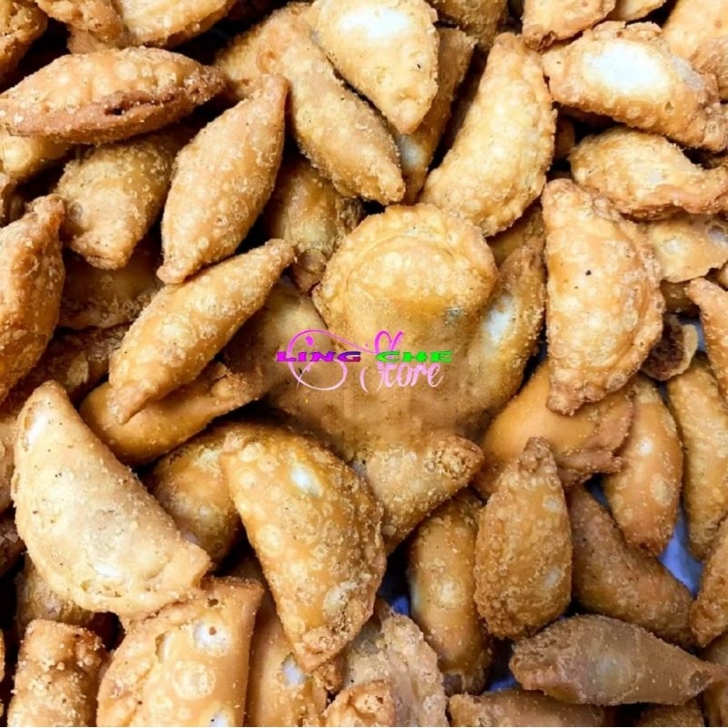 

PASTEL ABON SAPI PASTEL KERING ABON DAGING SAPI KRENYES MANTAB UWENAK 500 GR / ½ KG