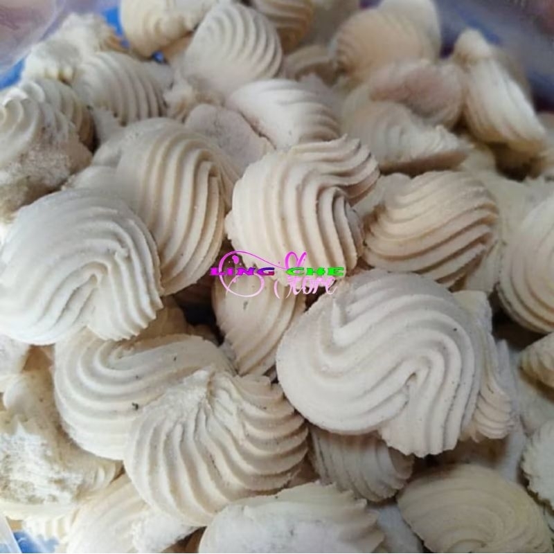

KUE SEMPRIT RENYAH MANIS LEGIT UWENAK 250 GR / ¼ KG
