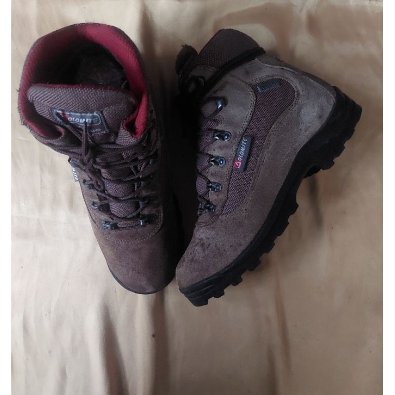 Sepatu Hiking dolomite