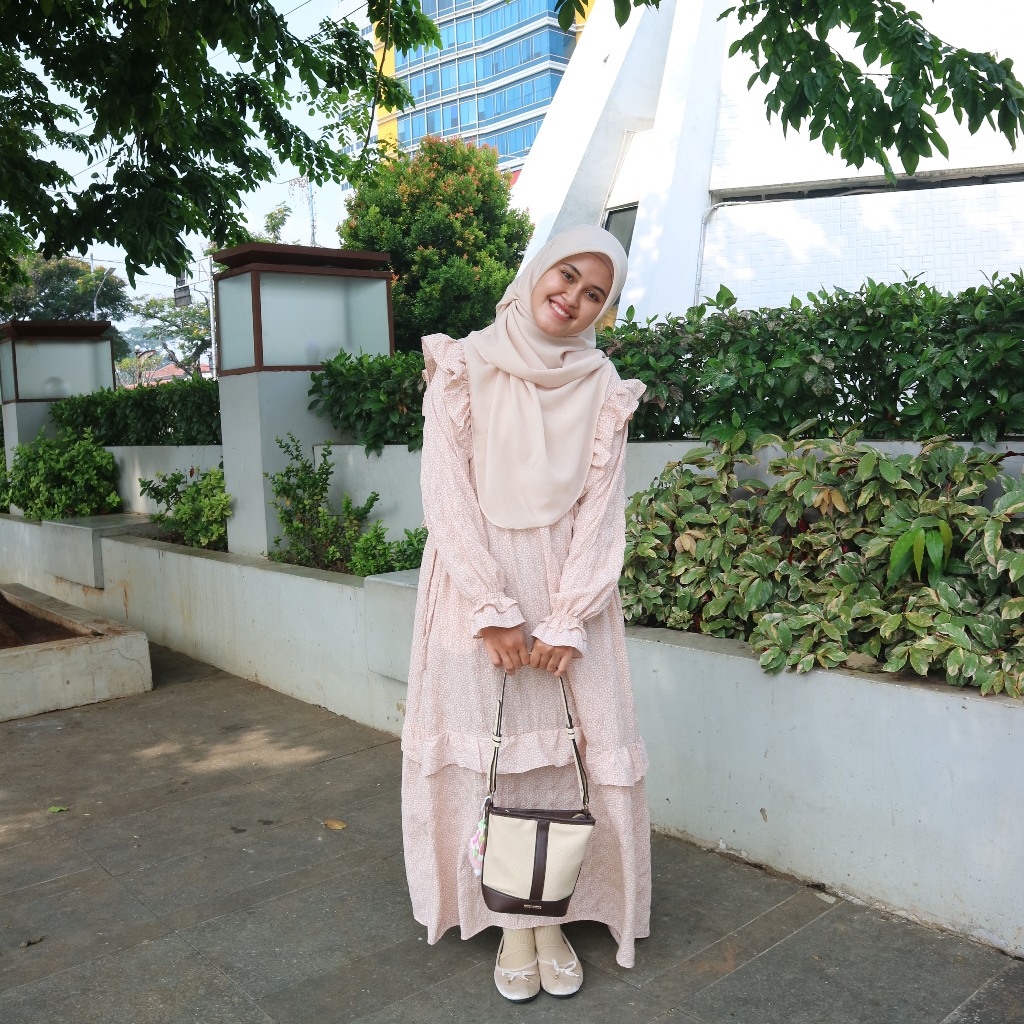 ALULANE | Daisy Dress | Gamis Muslim Wanita Kekinian | Motif Bunga