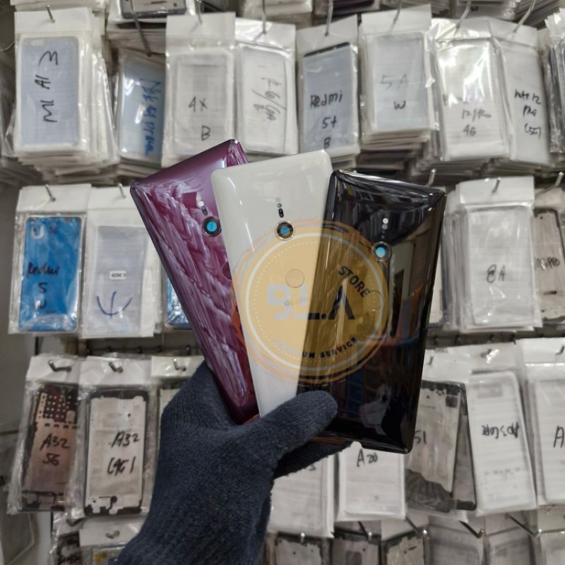 BACKDOOR BACKCOVER TUTUP BELAKANG BATERAI COVER SONY XPERIA XZ3 DOCOMO AU