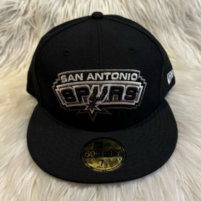 Topi New Era X NBA spurs