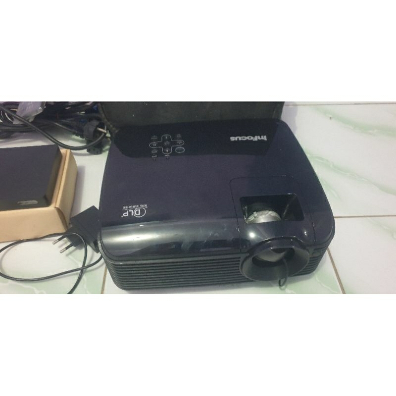 proyektor infocus in102 bonus tv android