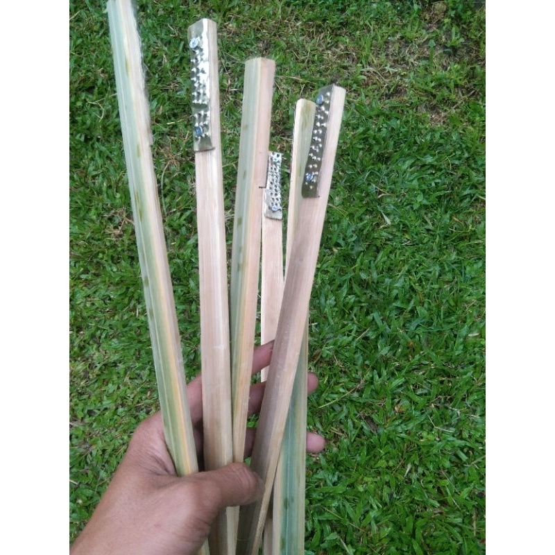 Capitan belut bahan bambu