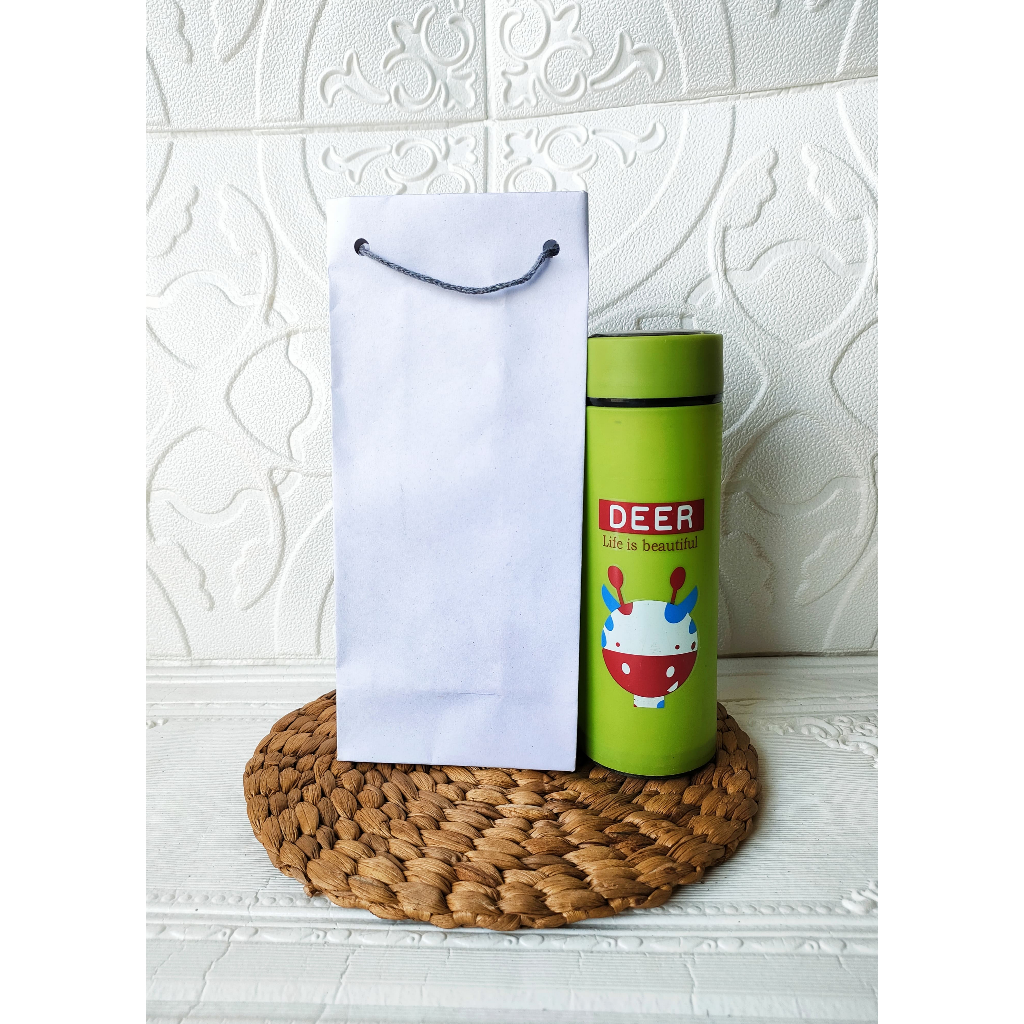 

PAPERBAG BOTOL WARNA PUTIH MURAH 11 X 7 X 25/TAS KADO/TAS KERTAS