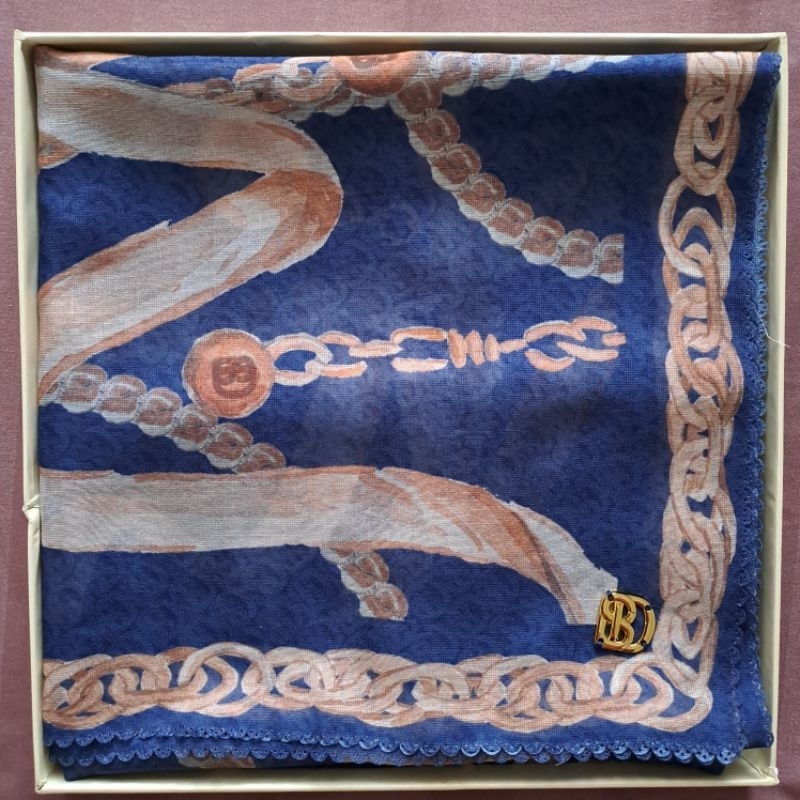 Chain 1 saphire new lepas tag bundling parade black orchid buttonscarves
