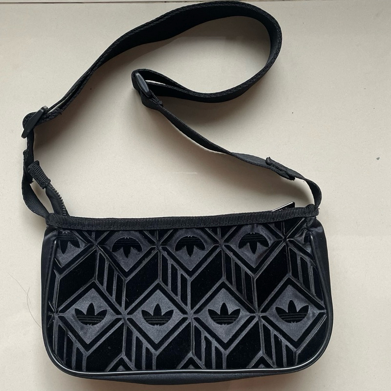 Adidas Bag original 100% preloved