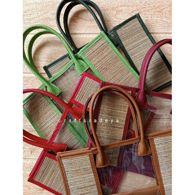 

RB (301520) Kantong Hampers Mika Mix Anyaman Mendong Sisi / Parcel Giftbag Transparan Ramadhan Raya