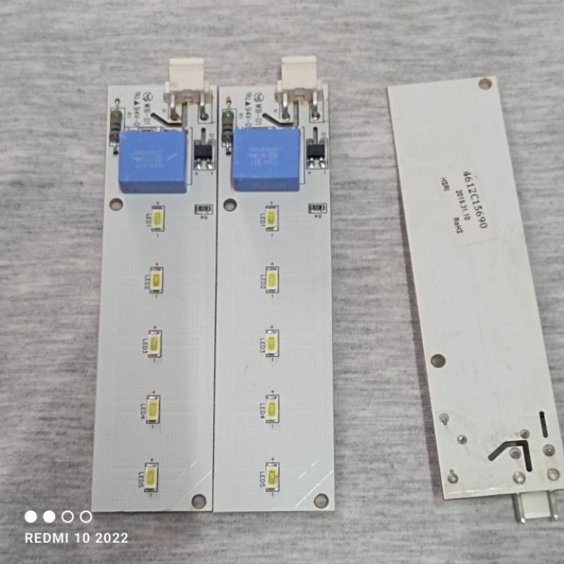 Lampu led kulkas 2 pintu sanyo aqua