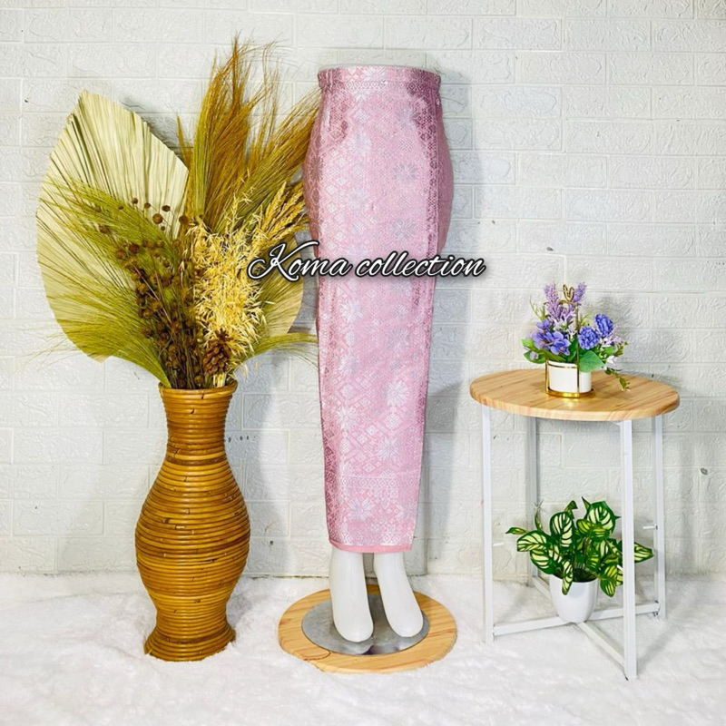 RELPICT ROK SPAN SONGKET PINK JADI SIAP DI PAKAI / ROK BAWAHAN KEBAYA WISUDAAN / BELAH SAMPING / ROK