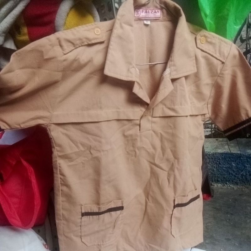 baju pramuka perempuan sd