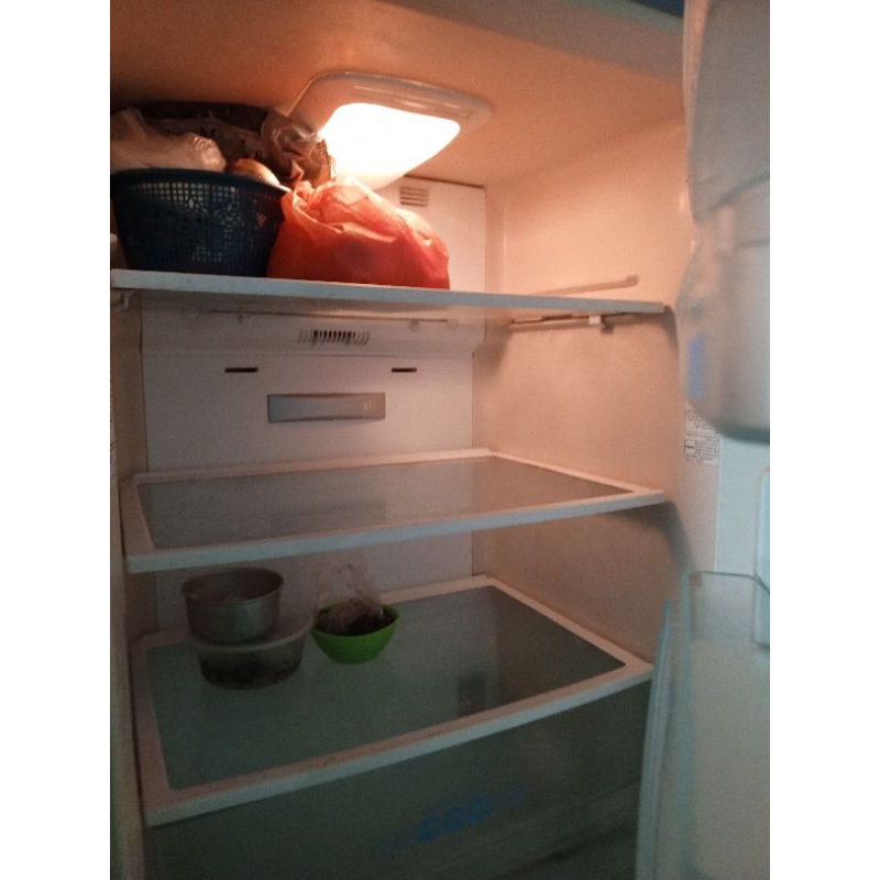 Dijual lemari es 2 pintu panasonic tebel besar jumbo SEMARANG GOSEND