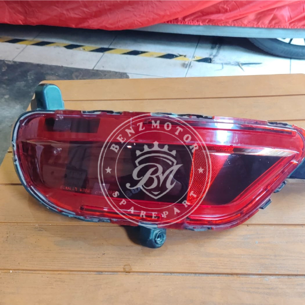 Lampu reflektor bemper belakang Mazda CX5 CX-5 Elite