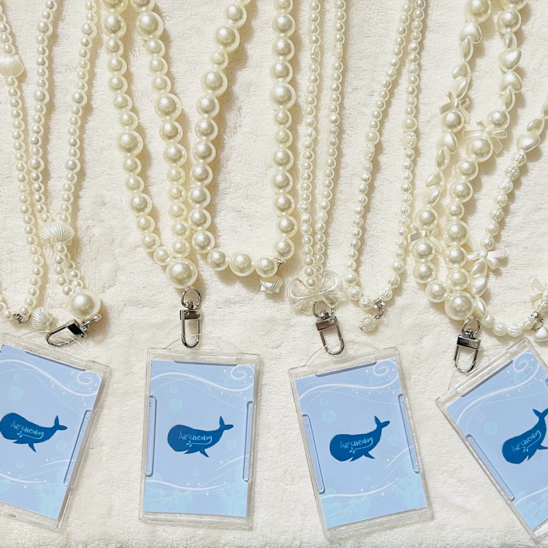 

PEARLS LANYARD/ Lanyard berbahan beads bentuk mutiara + Card holder