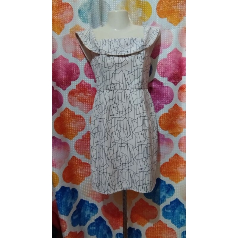 Putih dress preloved