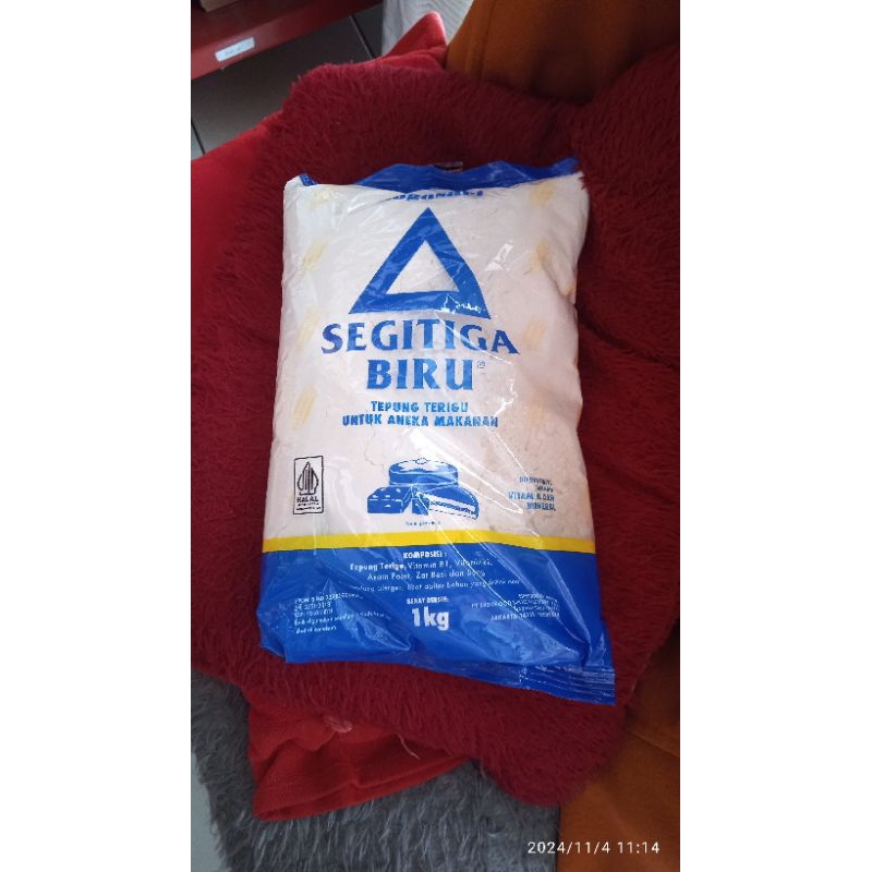 

Tepung Terigu Segitiga Biru Eko 1kg dan 500gr