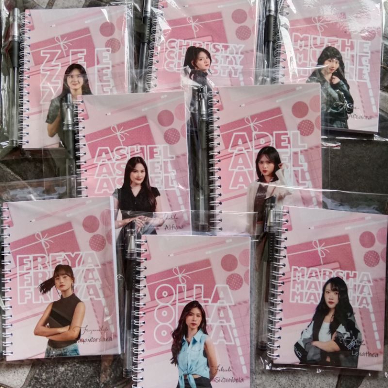 

BOOK NOTE A6 EDISI JKT48 NEW ERA / NOTE BOOK JKT47 NEW ERA / BOOK NOTE UKURAN A6 ISI 50 LEMBAR