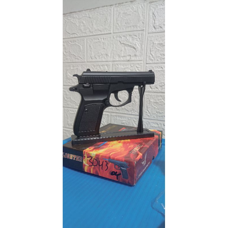 Korek api makarov besi model Z83 bisa kokang