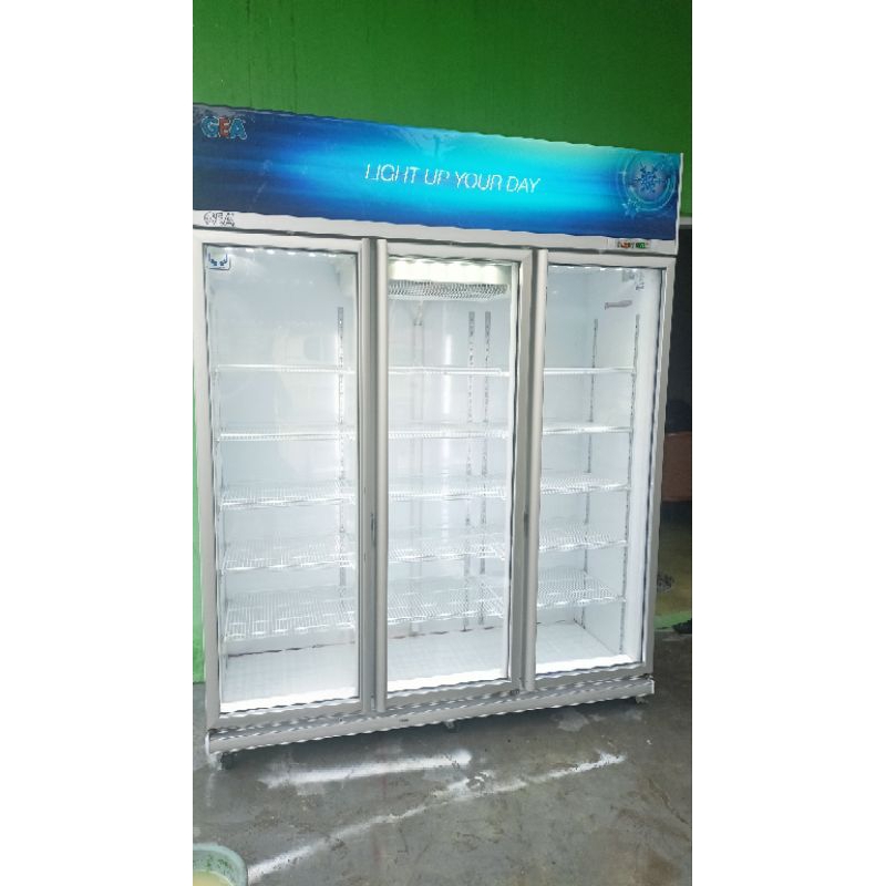 SECOND/BEKAS SHOWCASE 3 PINTU GEA/DISPLAY COOLER GEA 3 PINTU EXPO-1500AH/CN