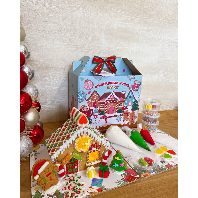 

DIY Christmas GingerBread House