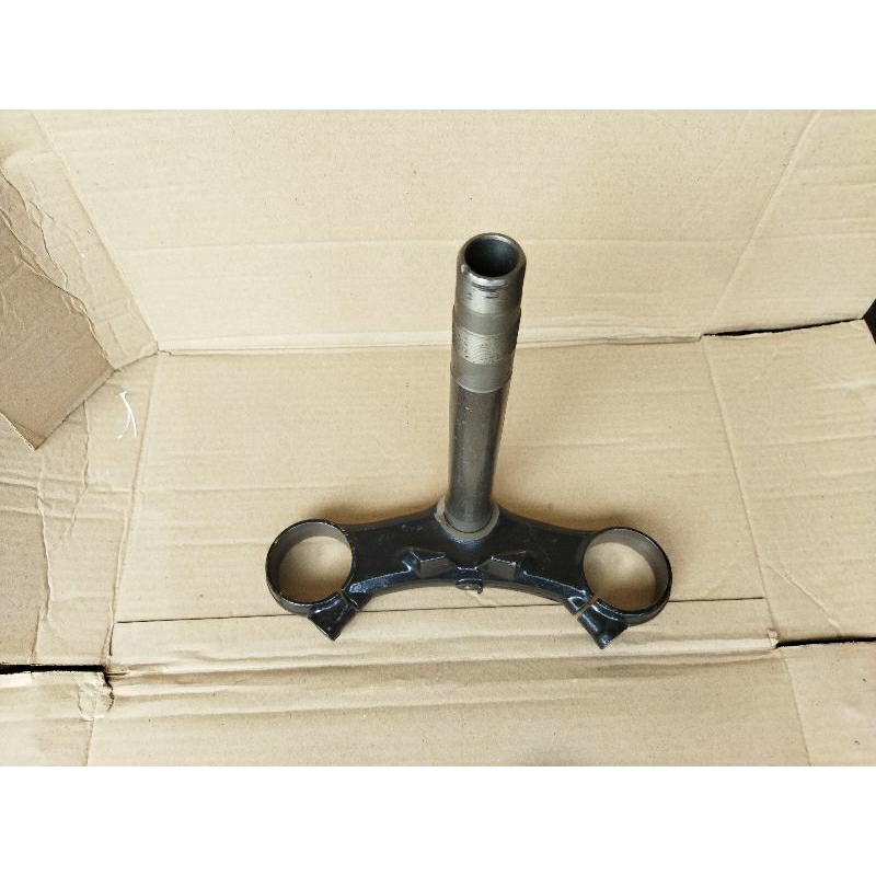 segitiga bawah stering honda cbr250RR original (USD)