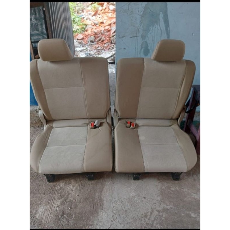 jok tengah Avanza 2010