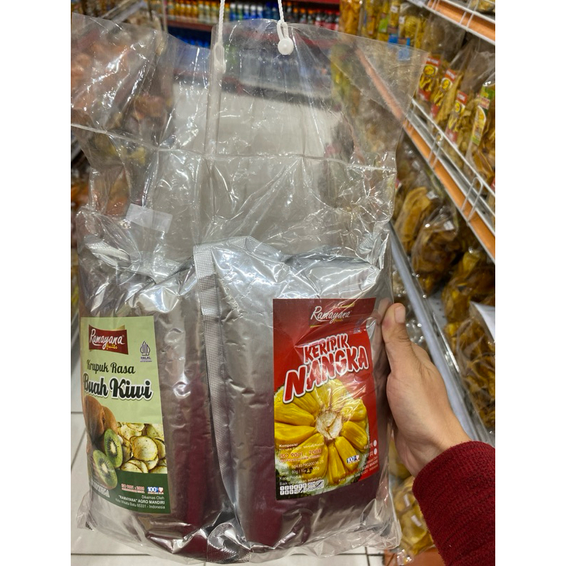 

Paket Aneka Rasa Keripik Buah Isi 5 Bungkus