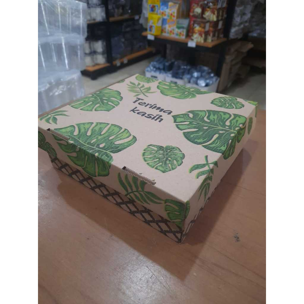 

Box Premium monstera 20 x 20 x 7 catering box 20x20x7 tebal box motif Terimakasih