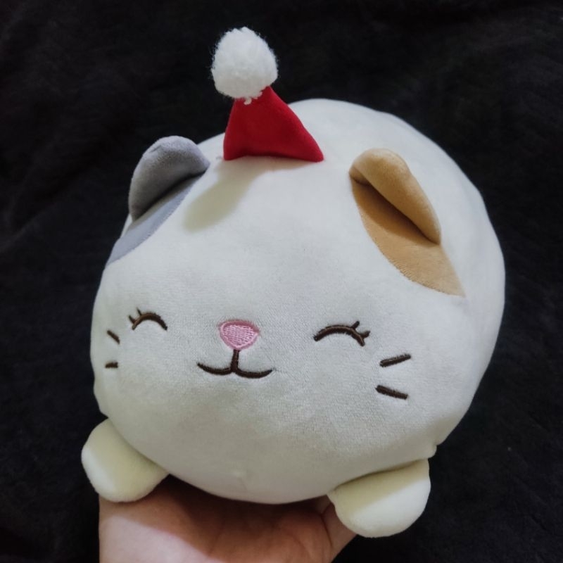 boneka kucing miniso