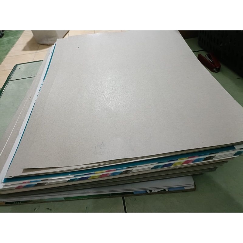 

kertas karton dublek isi 10 lembar