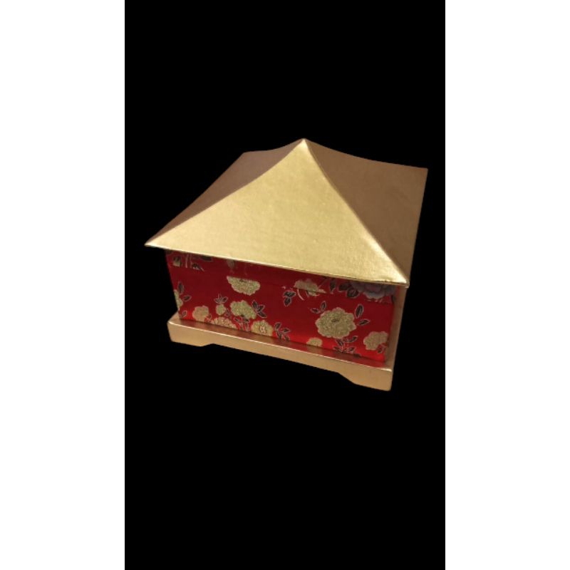 

Hampers Lapis Legit Hardbox Imlek Kain Chong Sam Model istana