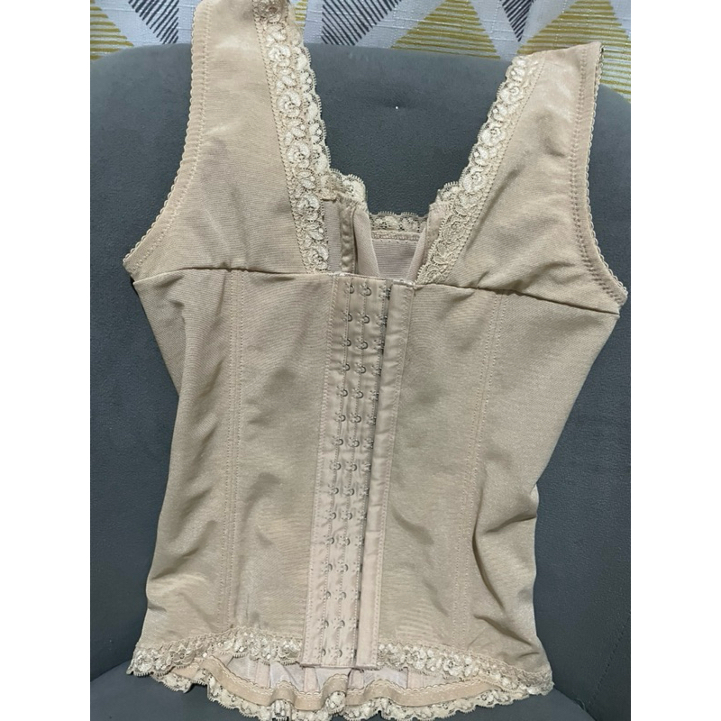 Preloved korset tulip korset pelangsing