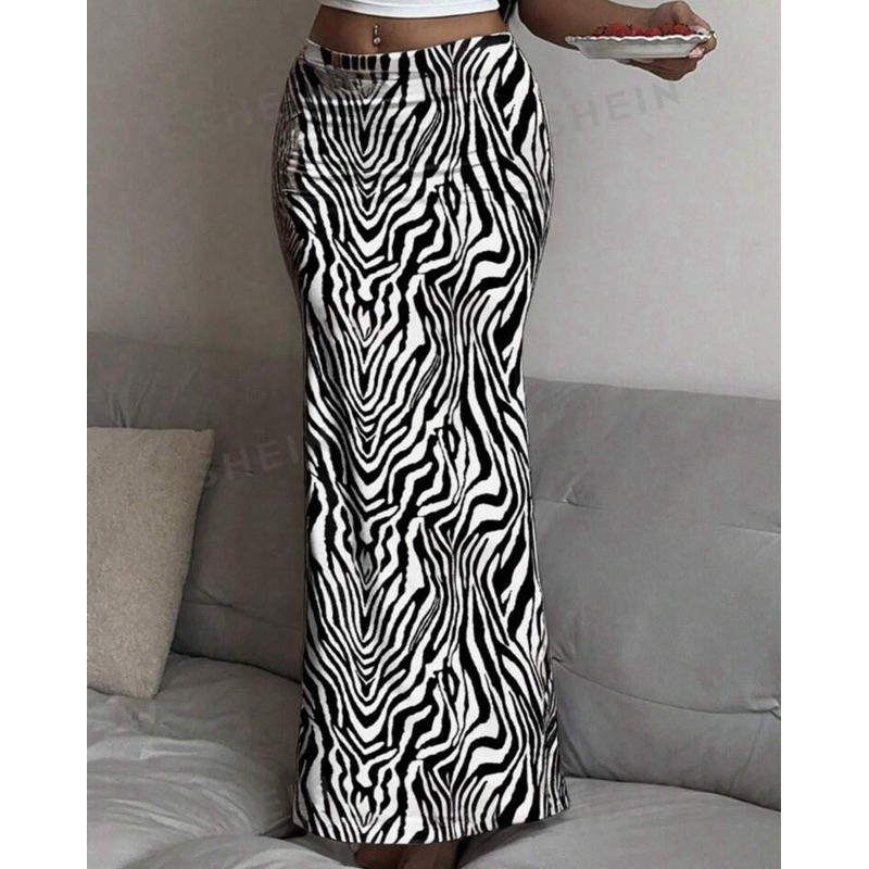 SHEIN ZEBRA STRIP SKIRT