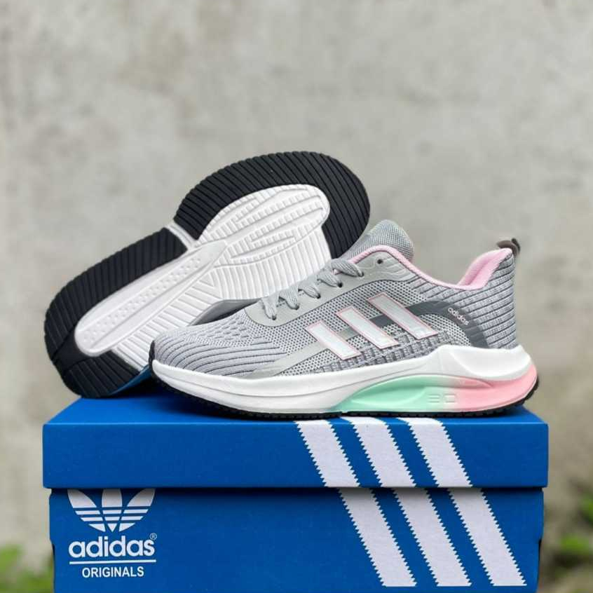 Sepatu Jogging/Senam Wanita Import Adidas Zoom