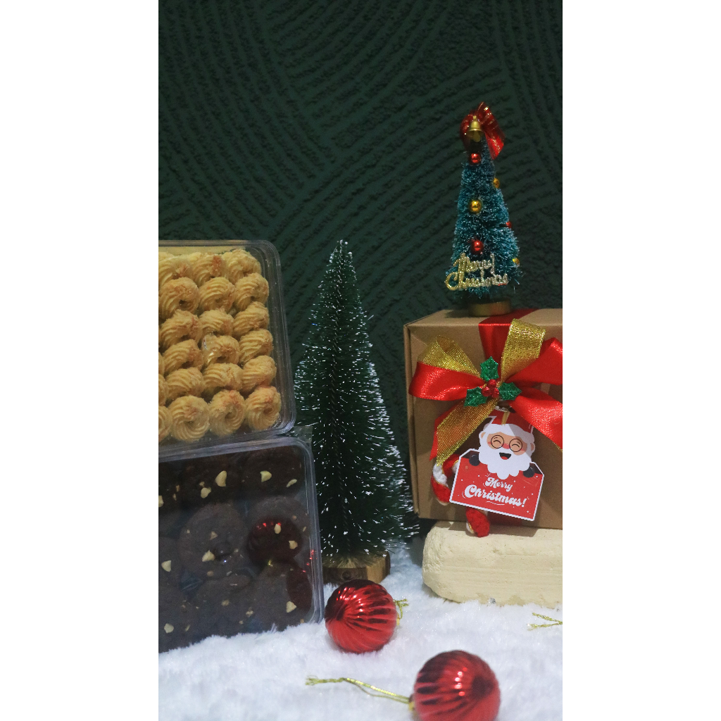 

Happy Christmas Hampers - Hampers natal kue kering - Twin Cookie