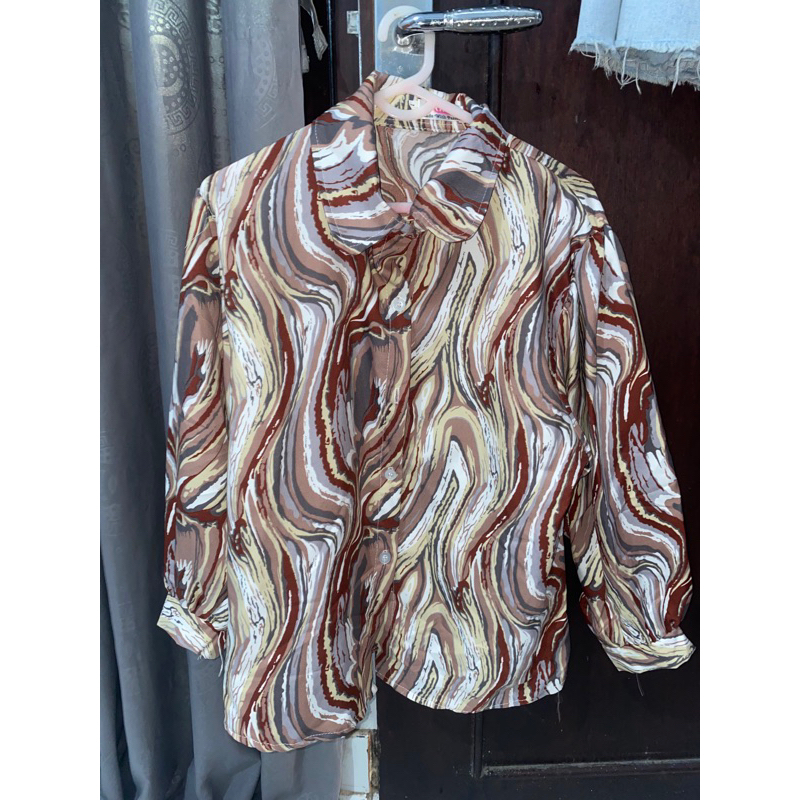 preloved kemeja motif