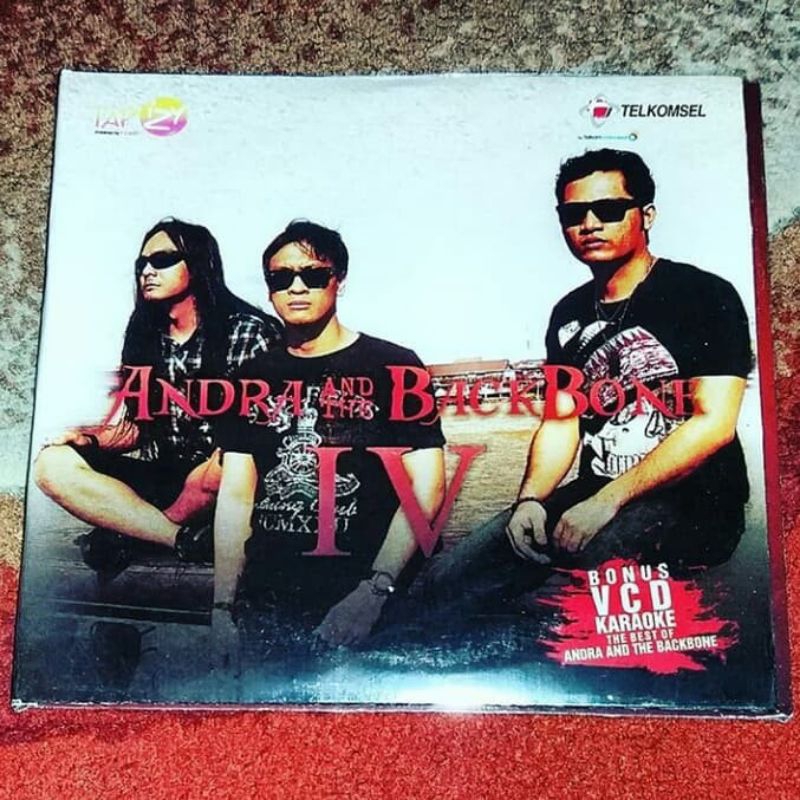 CD Andra And The BackBone - IV bonus VCD ... ex. Dewa 19 Ahmad Band
