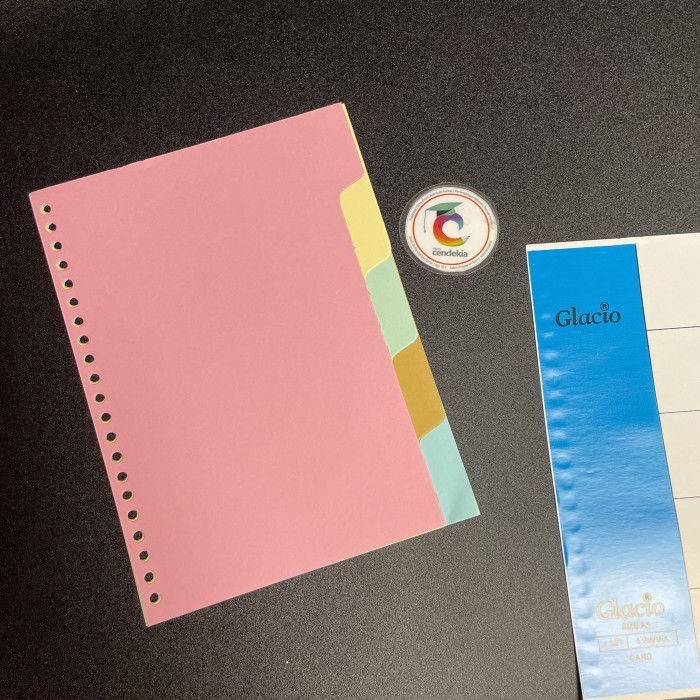 

Pembatas Binder A5 Glacio 5 Warna