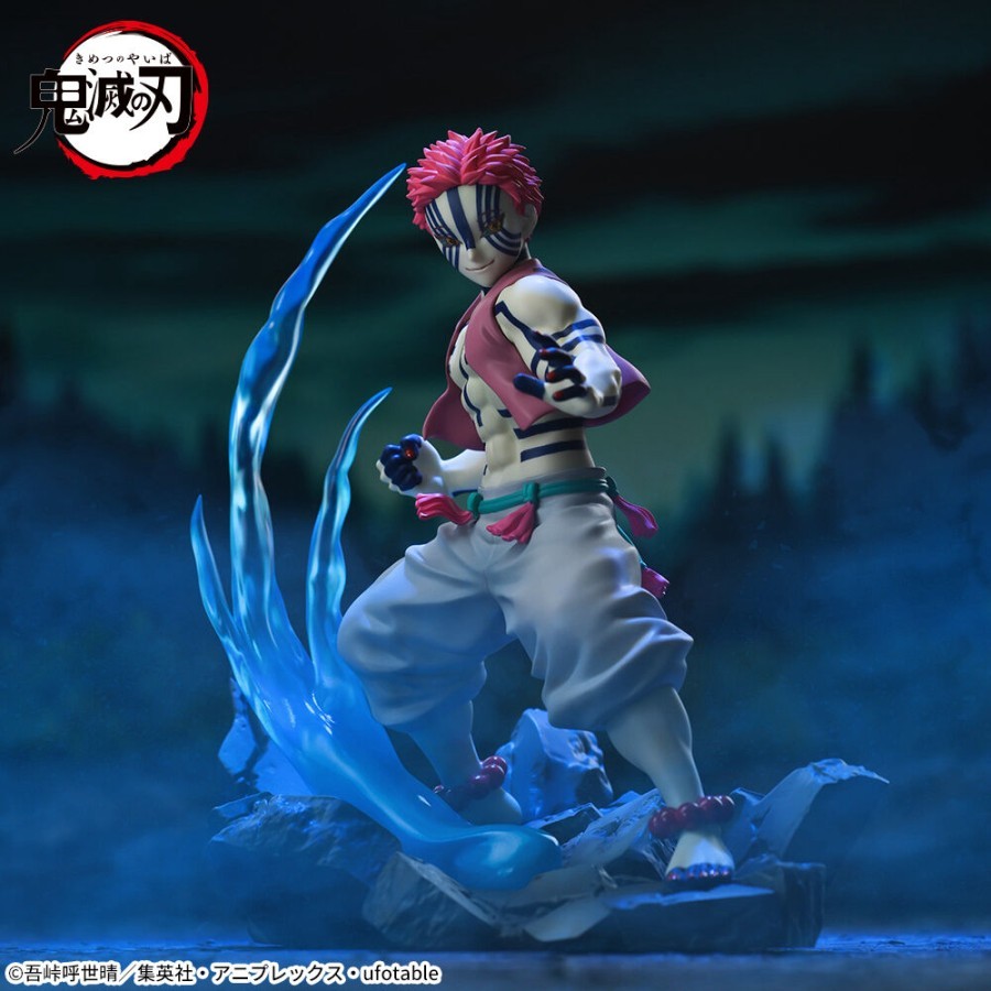 Xross Link Figure Akaza - Kimetsu no Yaiba - SEGA