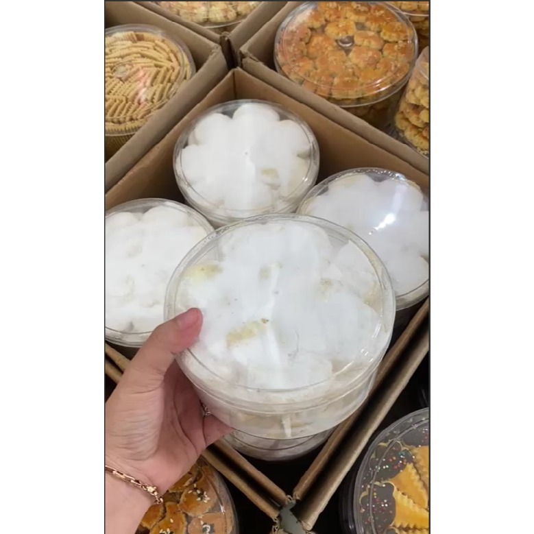 

kue salju premium