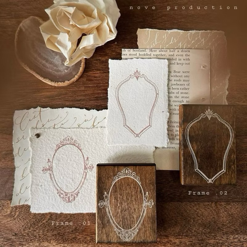 

Nove Vintage Elegance Frame Stamp