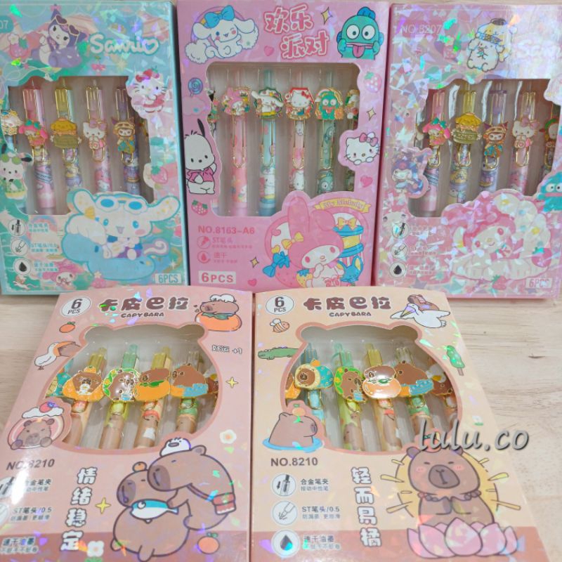 

Pulpen premium isi 6 charm enamel sanrio CAPYBARA CINNAMOROLL KUROMI POMPOMPURIN MY MELODY HELLO KITTY POCHACCO