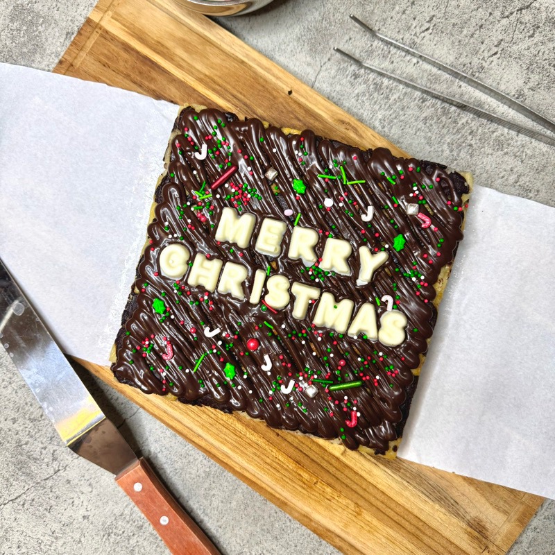 

Kue Chocolate Brownies Dough Thru Merry Christmas Natal Custom Tulisan