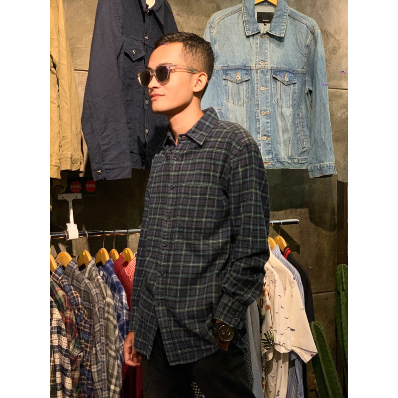 UNIQLO PLAID FLANNELSHIRTS
