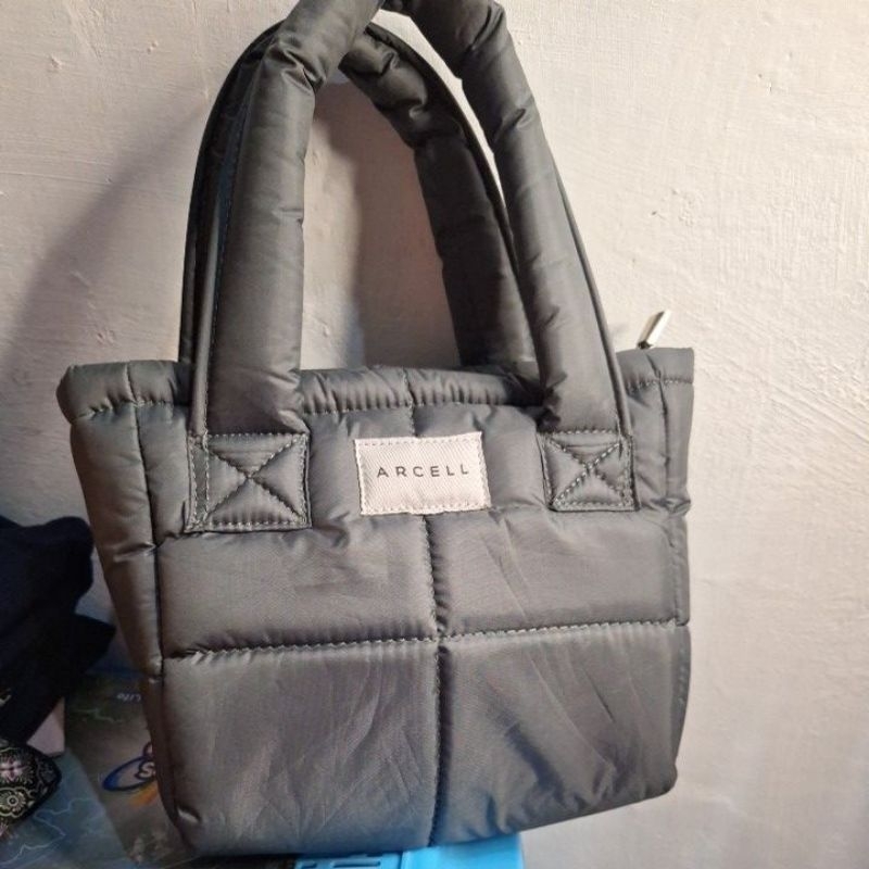 Tas puffy arcell handbag/slingbag
