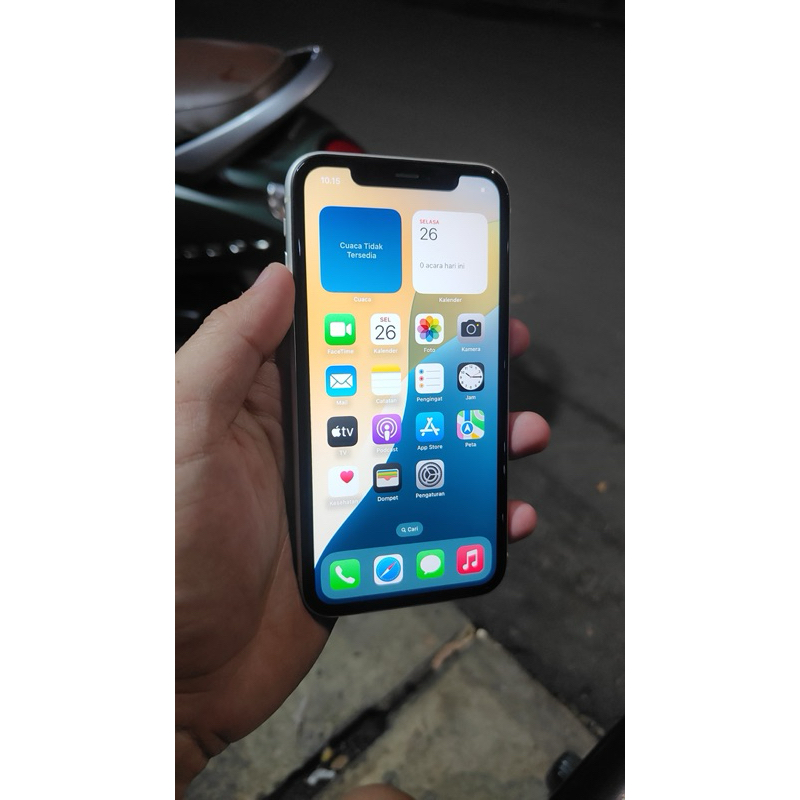 iPhone 11 64gb ibox