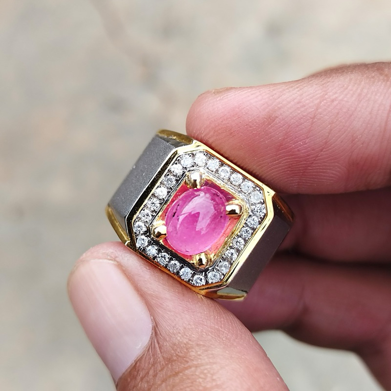 cincin batu merah ruby