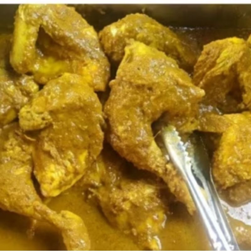 

Ayam ungkep bumbu kuning 1 ekor